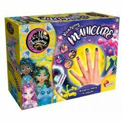 set-moon-academy-moon-manicure