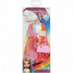 clothes-rainbow-high-pool-theme